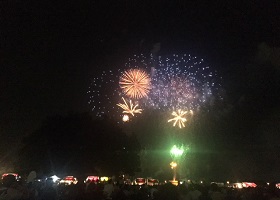 日本文化交流として花火大会へ