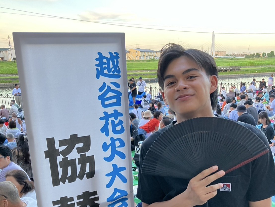 「越谷市花火大会」で実習生が感動